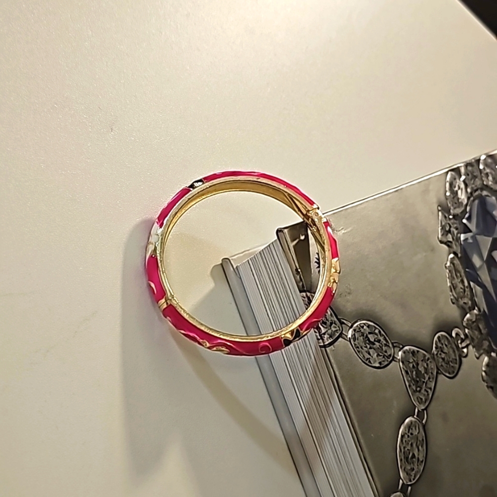 Vintage Gold Tone Enamel Flower Design Cuff Clamper Bracelet. - Picture 5 of 8